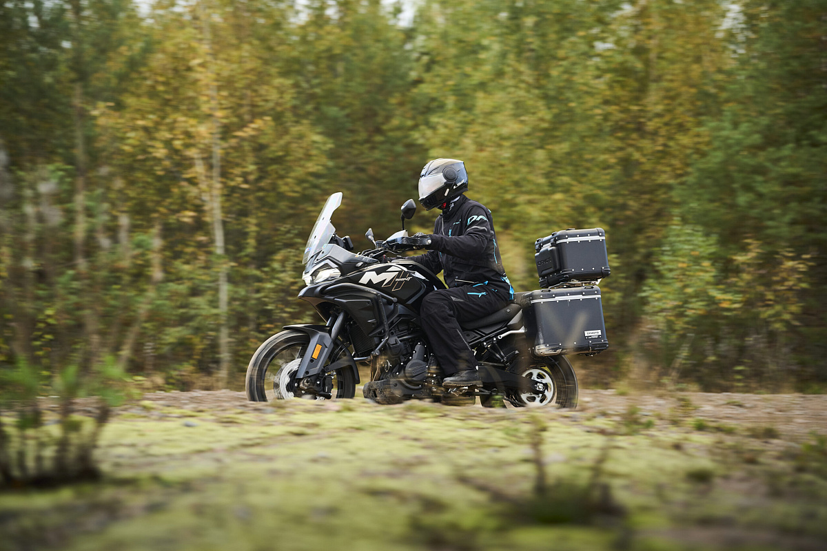 CFMOTO 700MT Advanced (ABS)