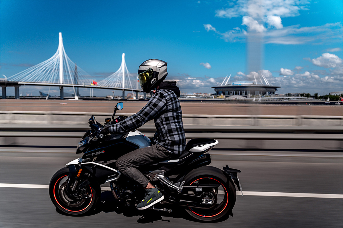 CFMOTO 800NK Advanced (ABS)