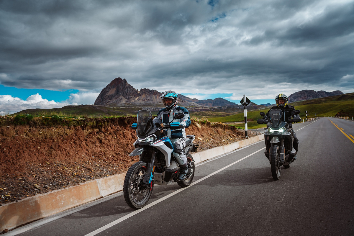 CFMOTO 800MT-X Sport (ABS)
