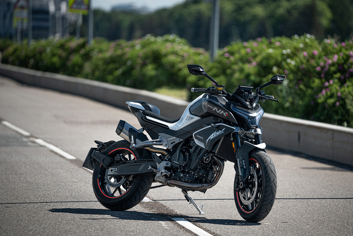 CFMOTO 800NK Advanced (ABS)