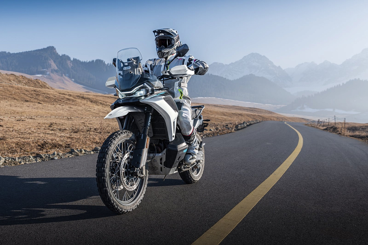 CFMOTO 1000MT-X Sport