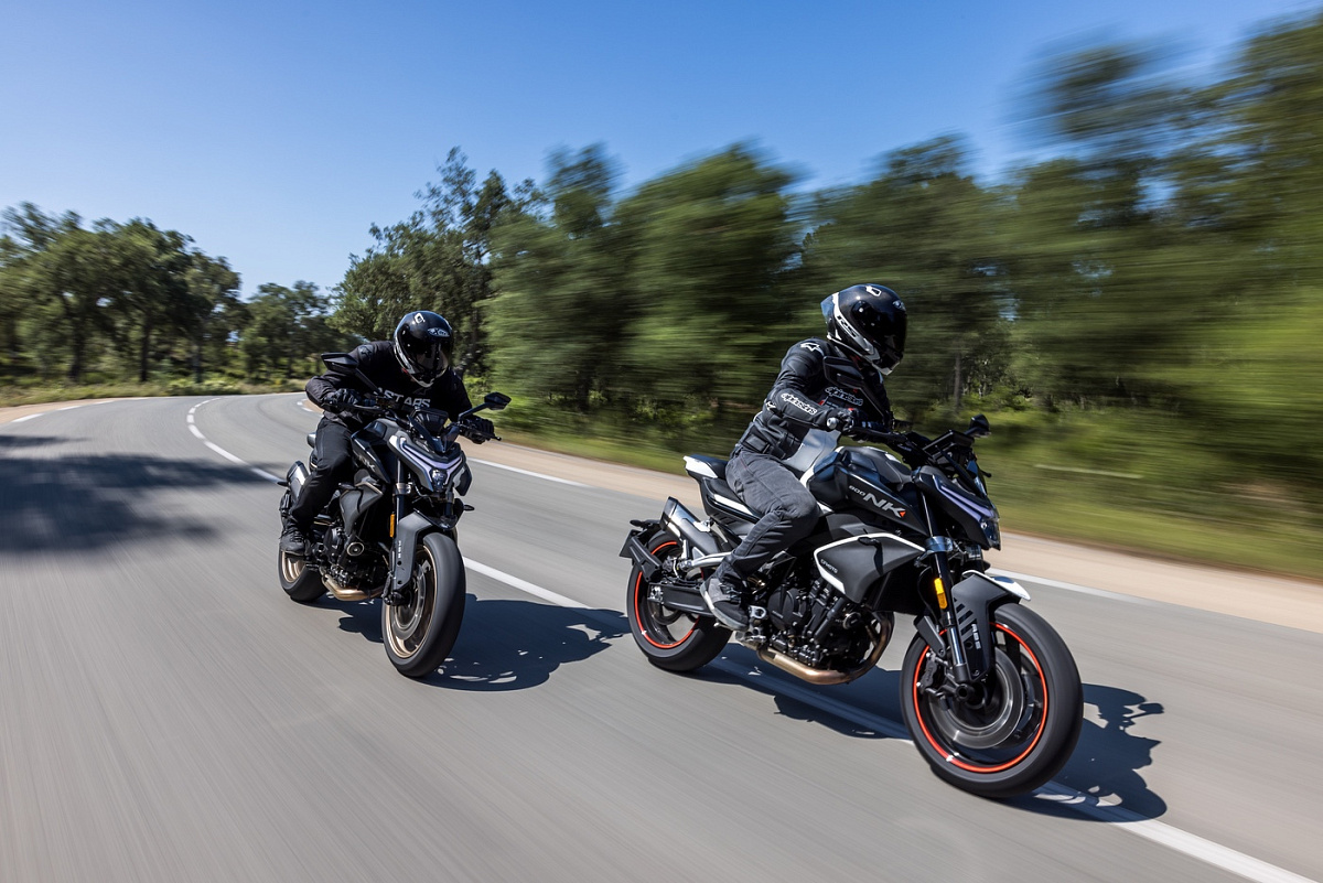 CFMOTO 800NK Advanced (ABS)