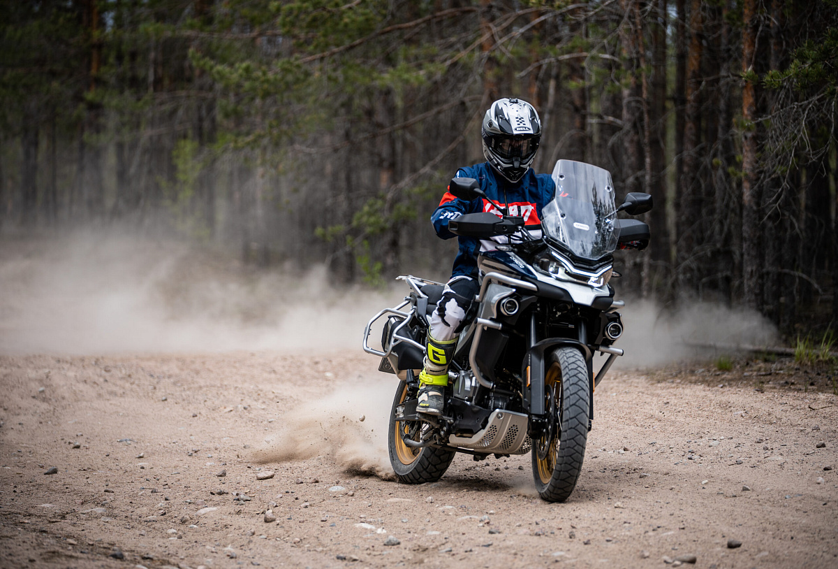 CFMOTO 800MT Explore (ABS)